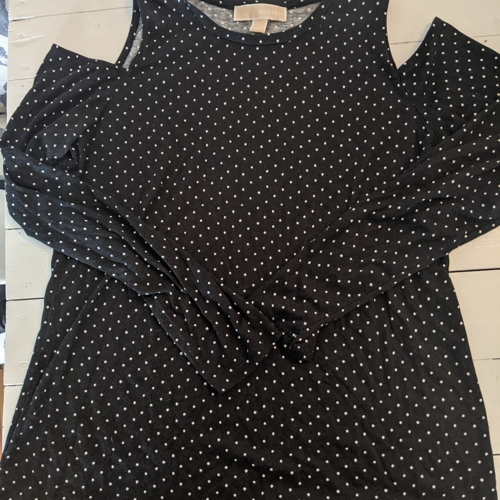 Michael Kors Cold Shoulder top